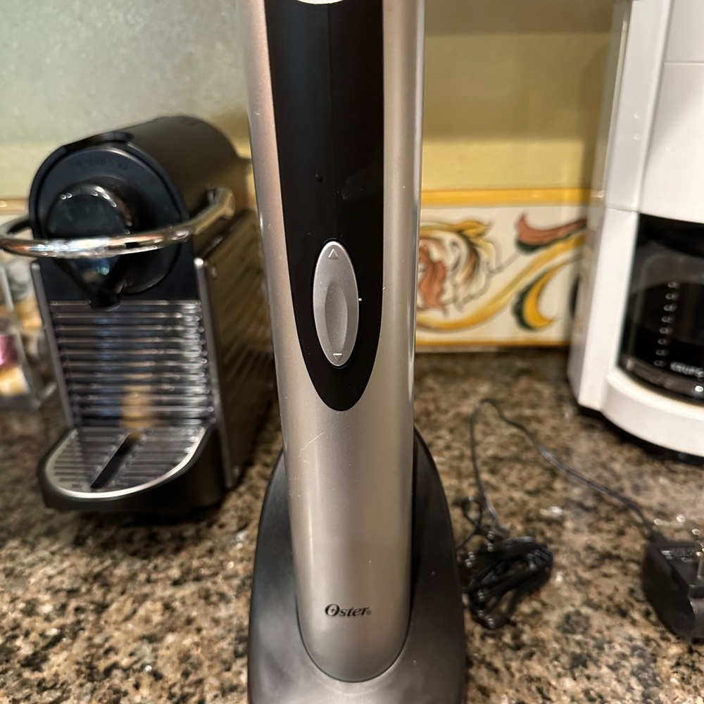 EUC Oster Electric Wine Opener, Foil cutter, & charging base, silver